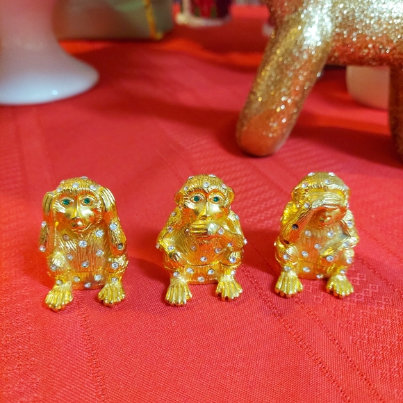 3 Wise Monkey's Bejeweled Trinket Box with magnetic closure